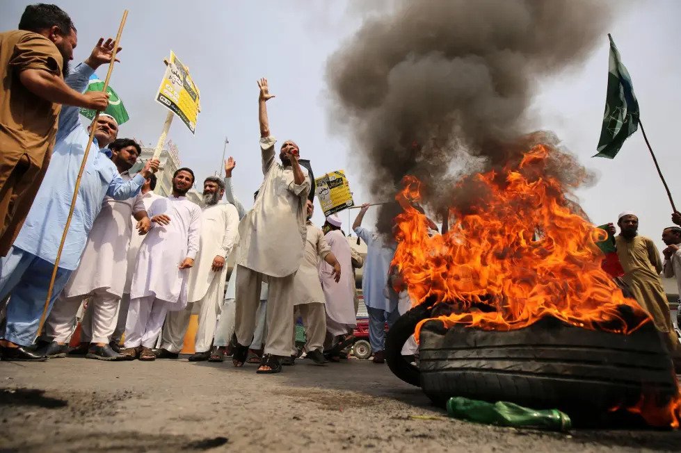 Pakistan’s Uprising: Protests Against Economic Collapse and Rising Electricity Prices