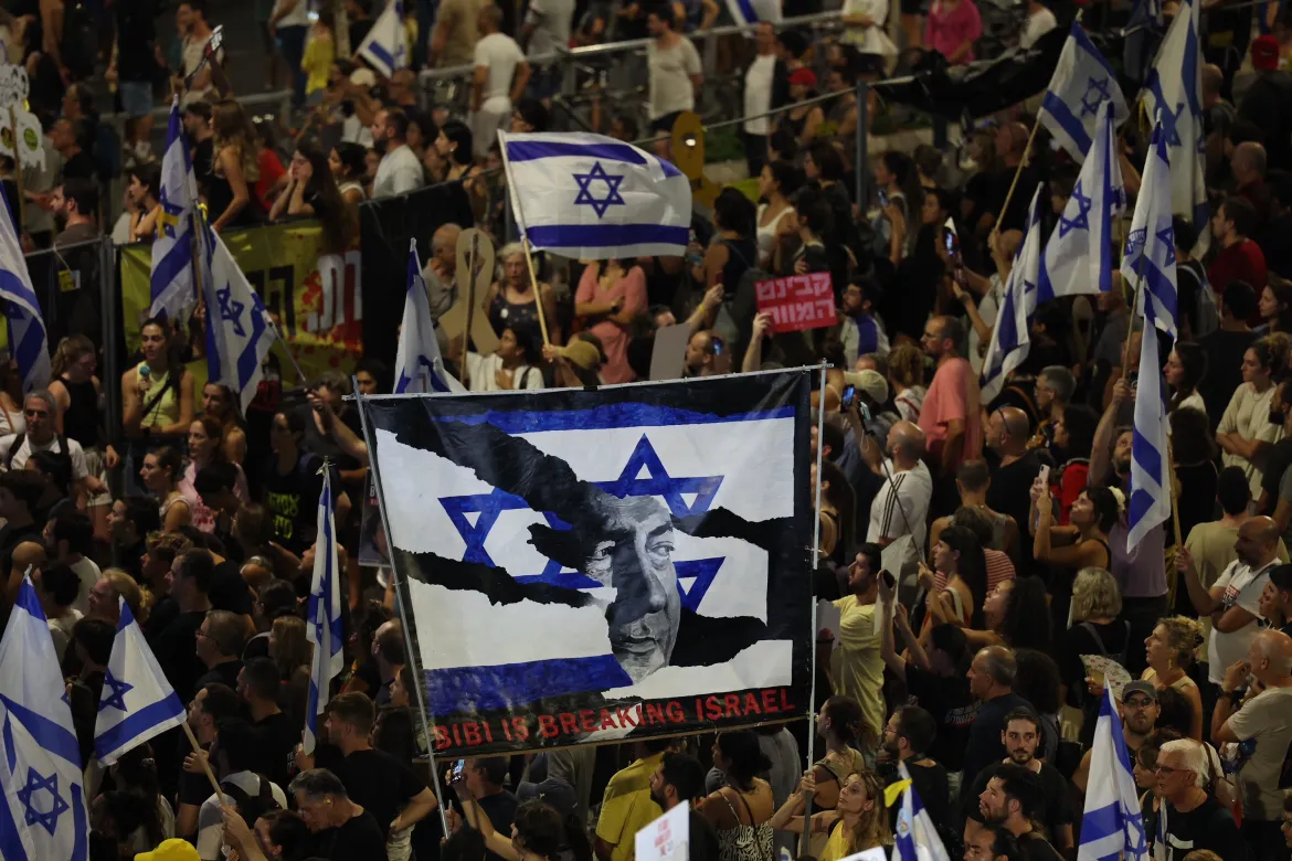 Israel in Turmoil: Netanyahu’s Leadership Under Fire Amid Hostage Crisis