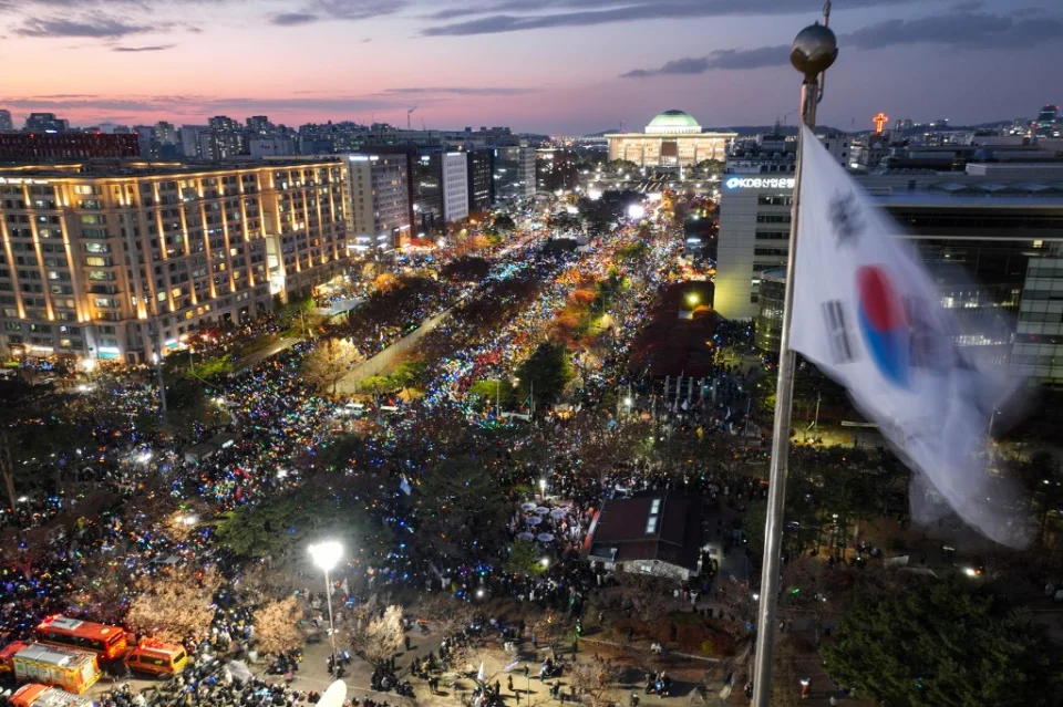 Revolutionary movements are growing in South Korea